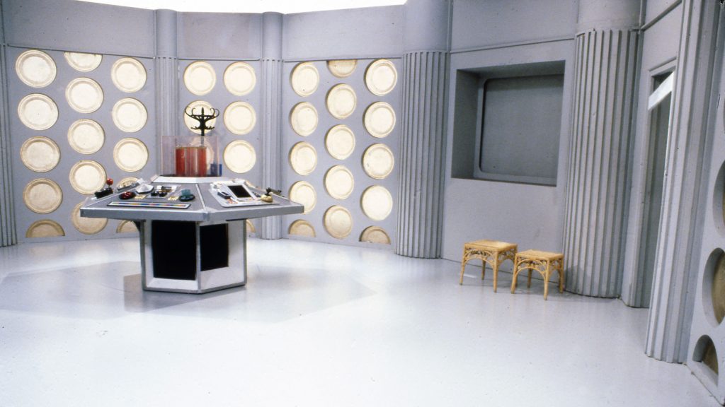 Tardis - Funny Meeting Backgrounds